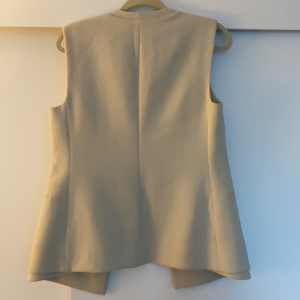 BCBG MaxAzira vest - Picture 2 of 4